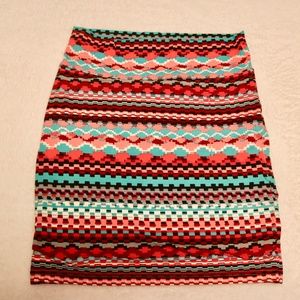 Tight Knit Pink Pattern Skirt Small